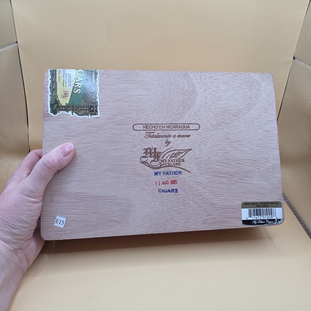 Jaime Garcia Toro Gordo Reserva Especial Empty Wood Cigar Box - Picture 3 of 4